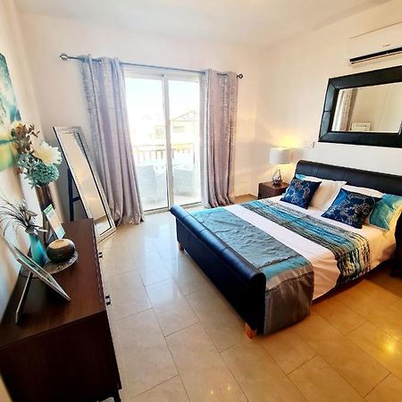 Stunning Apartment C106 With Balcony Looking Over Pool Pegeia Exteriér fotografie