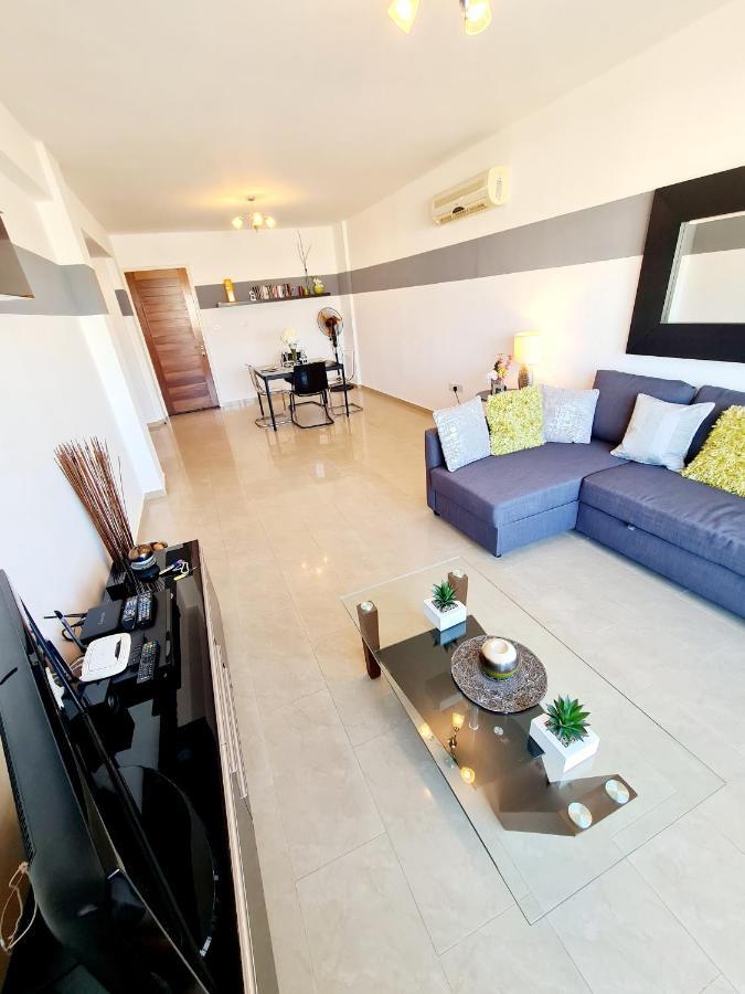 Stunning Apartment C106 With Balcony Looking Over Pool Pegeia Exteriér fotografie